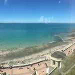 Hotel Mercure Le Grand Large 4*