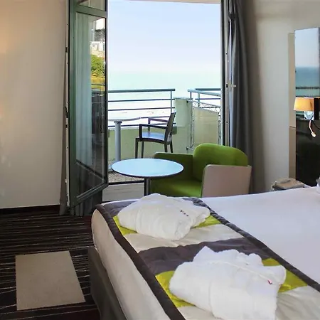 Mercure Le Grand Large Hotel 4*