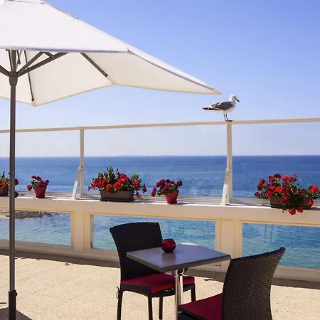 Mercure Le Grand Large Hotel 4*