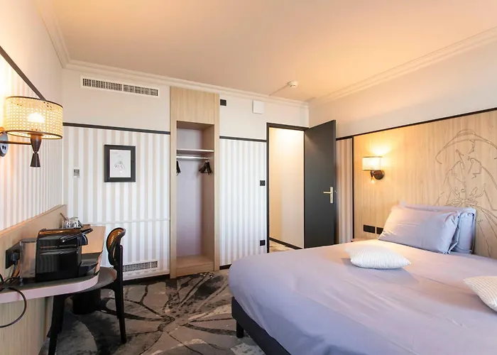 Hotel Mercure Le Grand Large 4*