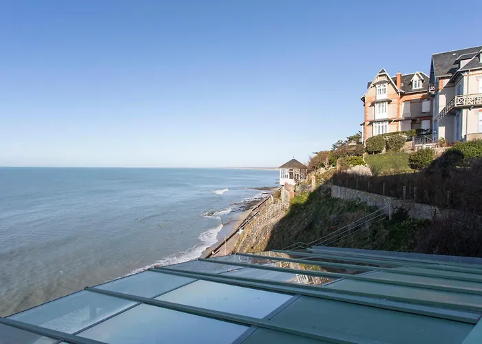 Mercure Le Grand Large Hotel 4*